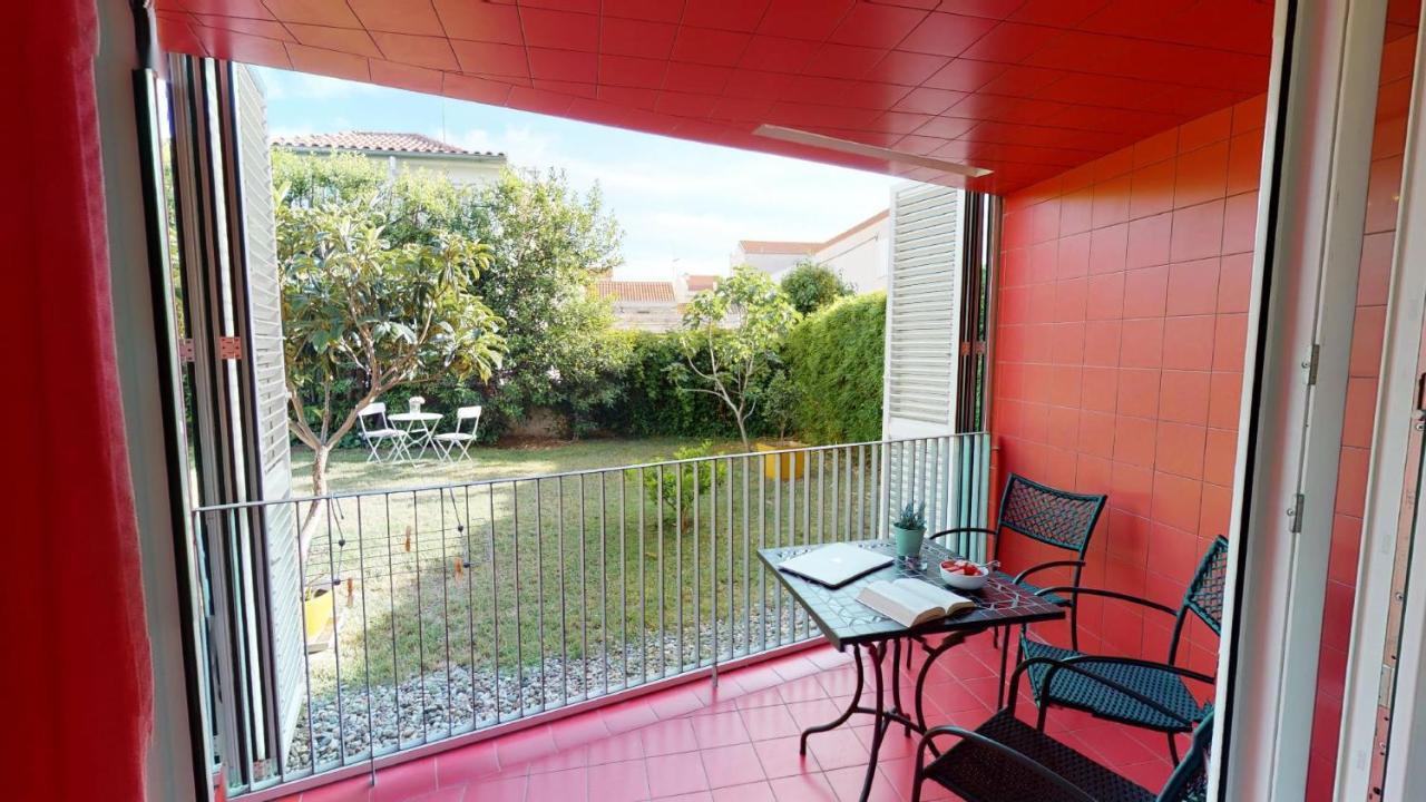 Number 5 Apartment Pakostane Luaran gambar